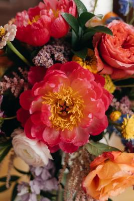 SAMSIKESPHOTO-Up-Close-of-Bouquet